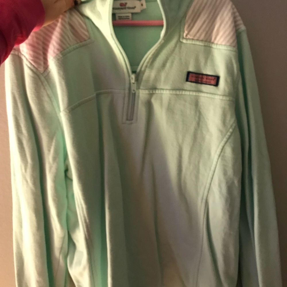 Vineyard vines